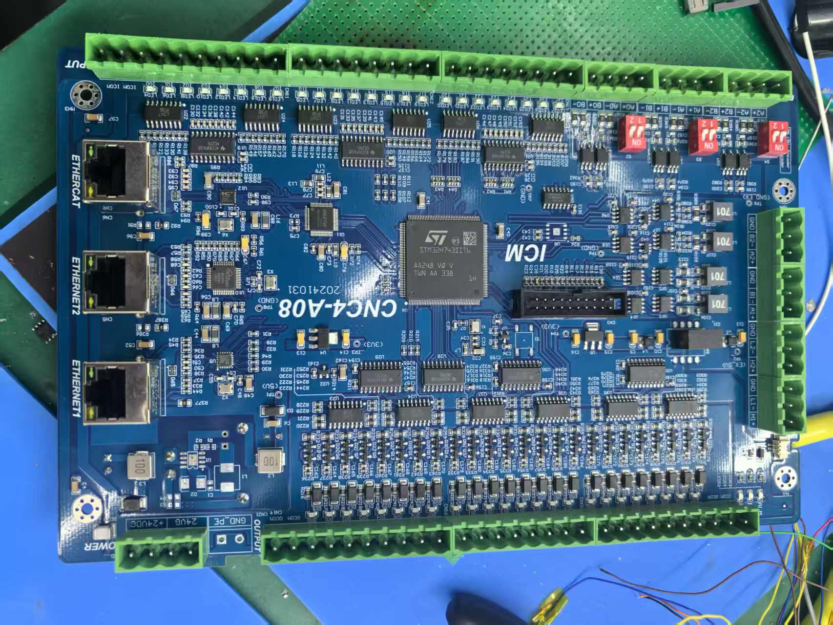 CNC4-A08 整板接口